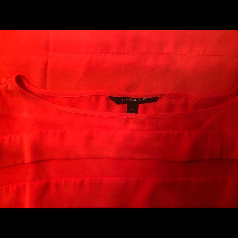 Women’s banana republic blouse.